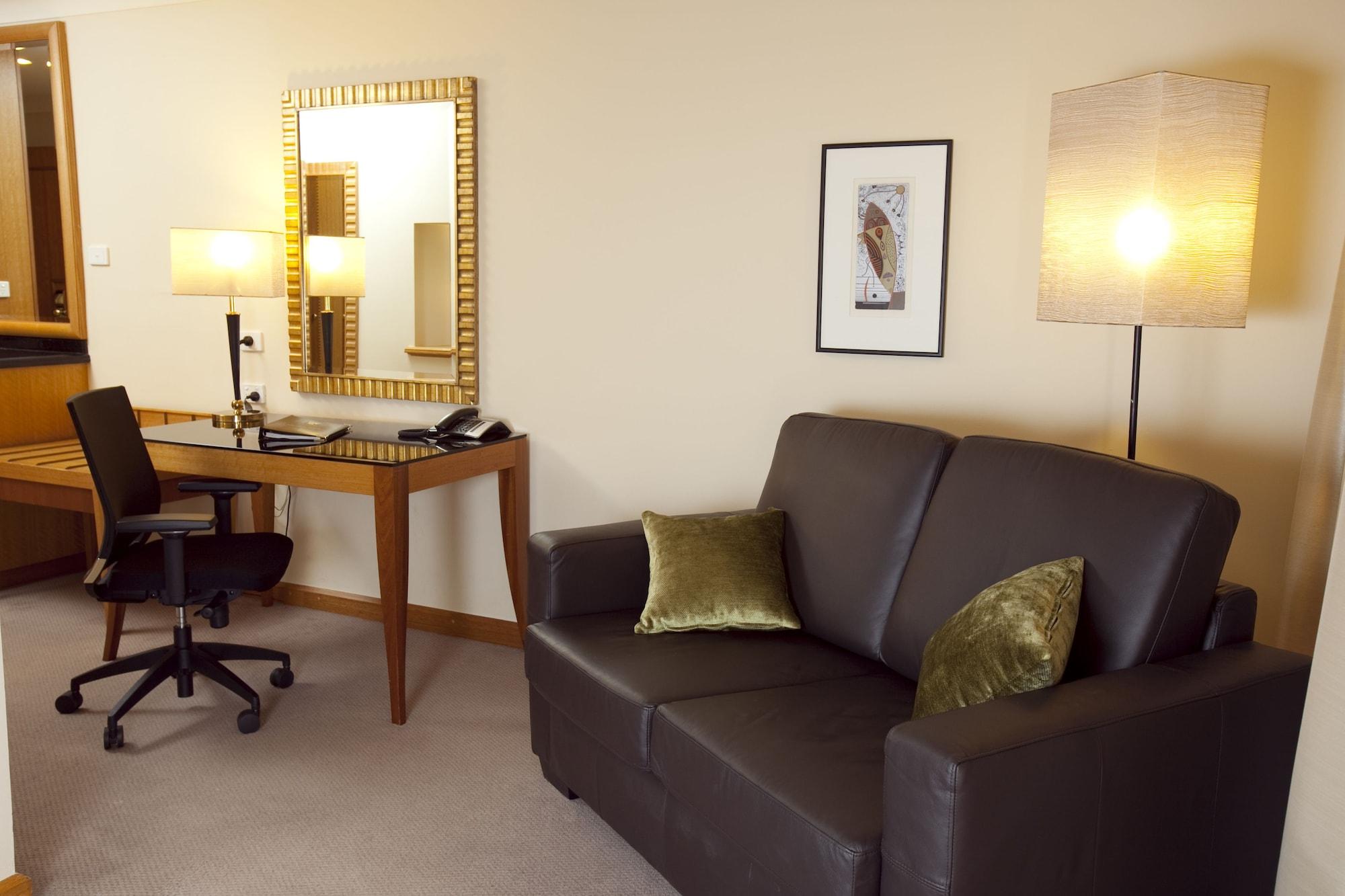 Duxton Hotel Перт Екстер'єр фото A room at the hotel