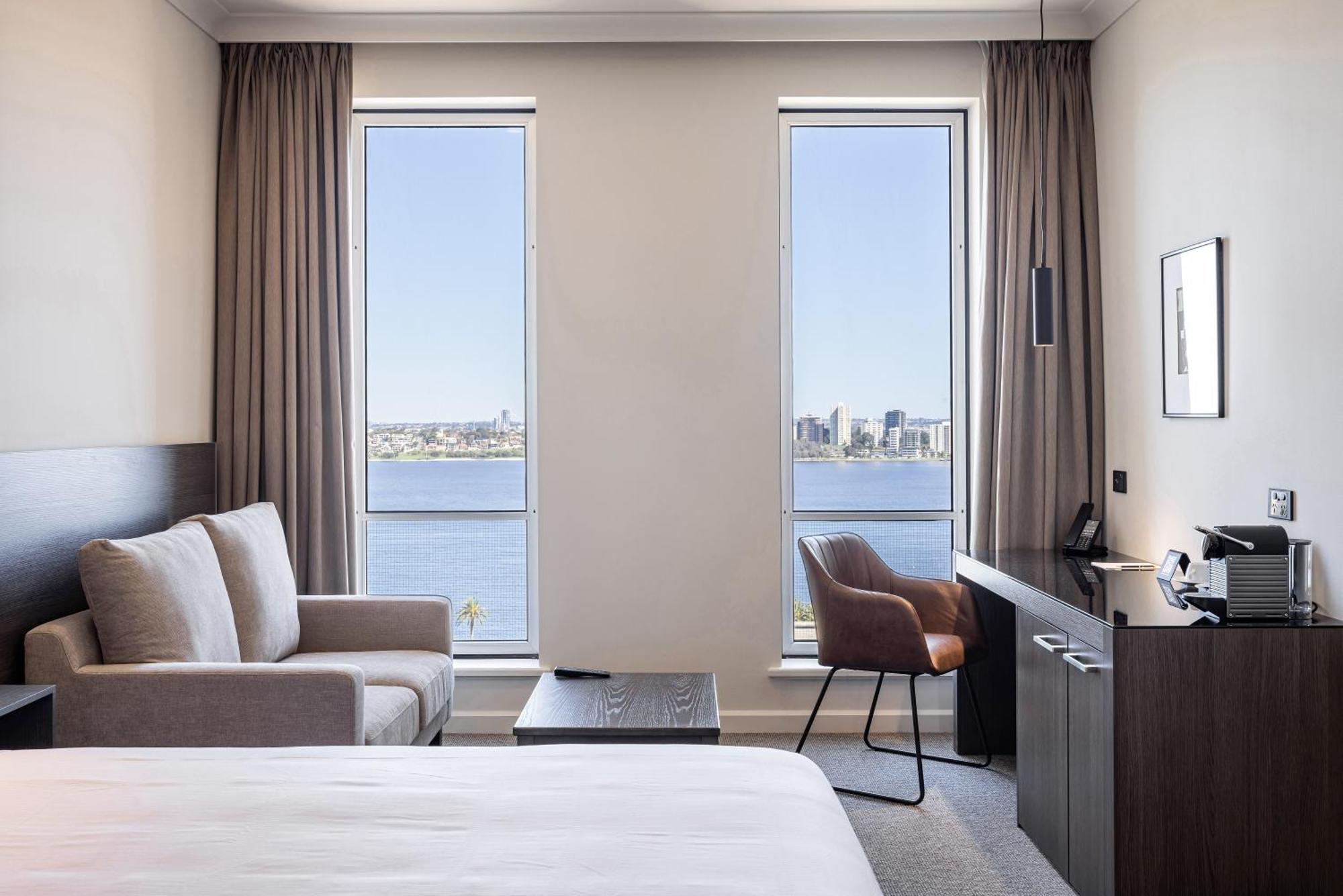Duxton Hotel Перт Екстер'єр фото A room at the hotel