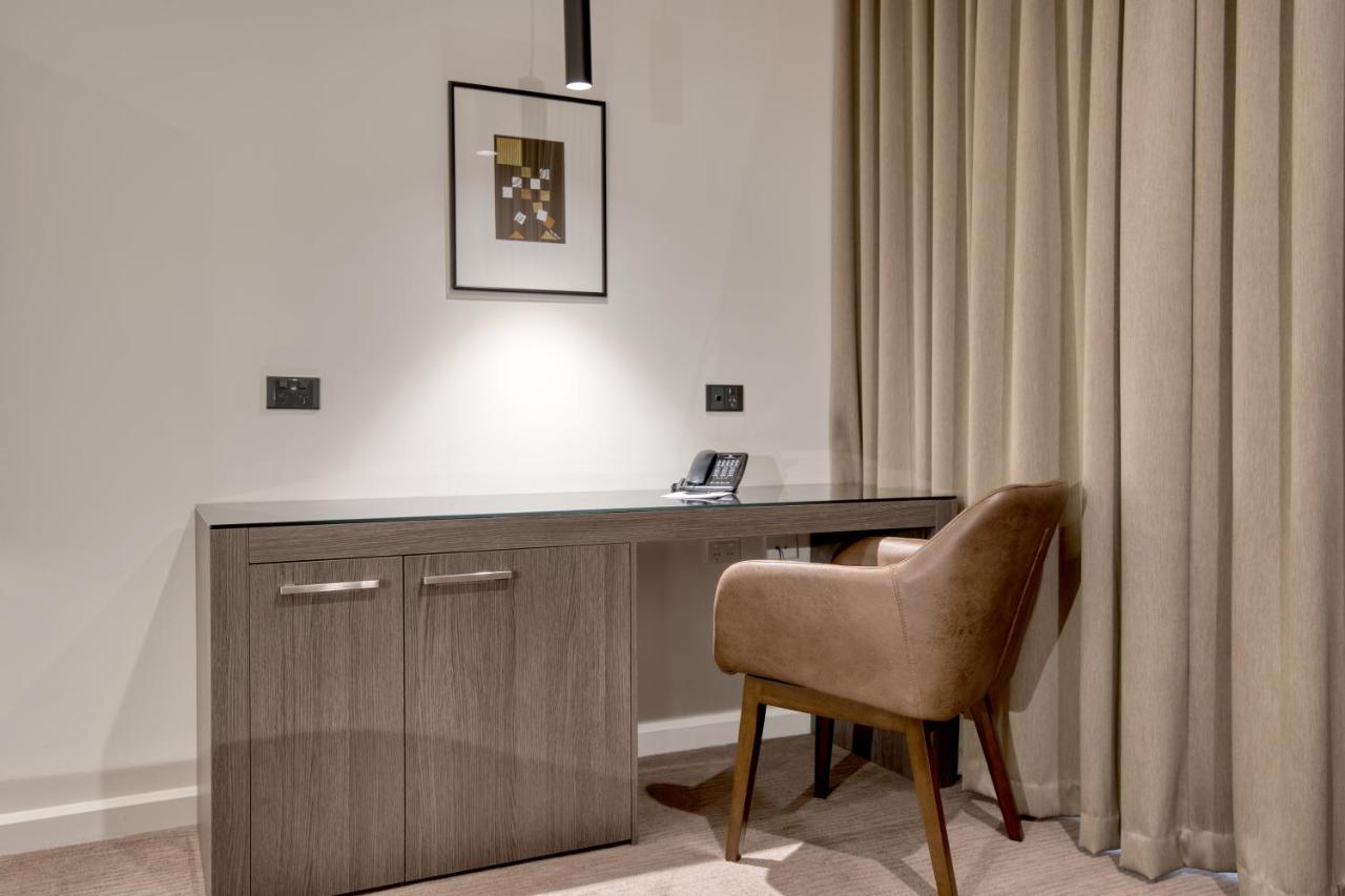 Duxton Hotel Перт Екстер'єр фото A room at the hotel